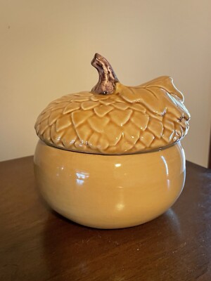 Williams Sonoma Tureen Small Soup Bowl w/ Cover  B. Eigen Fall Acorn 2009 EUC