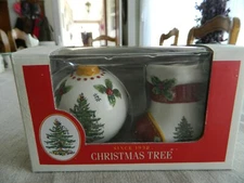 Spode China Christmas Tree Salt & Pepper with Original Box            14-3