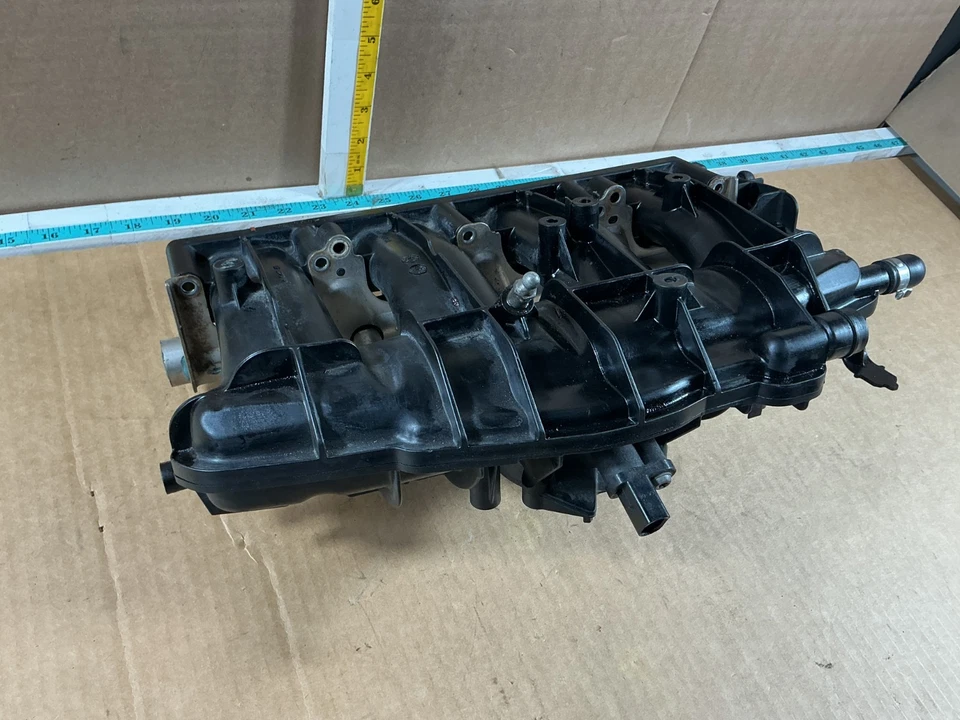 Colector de admisión de aire AUDI A4 QUATTRO 2.0T 2006-2008 06133185AF OEM Foto 4 de 4