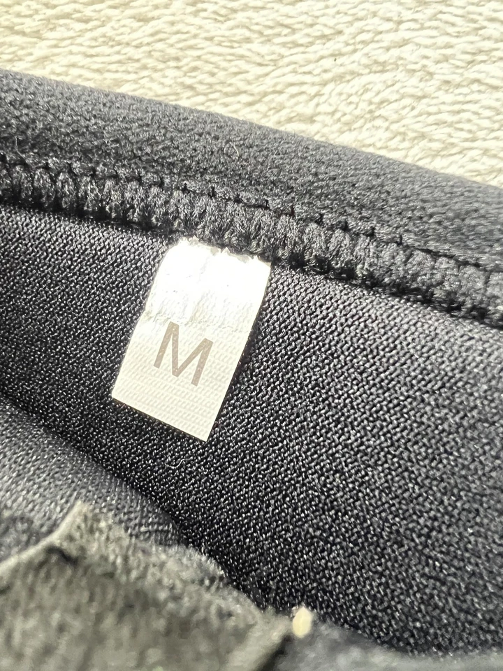 Par de Rodilleras de Compresión Gráficas Anime BAKI Medianas M Gimnasio de Levantamiento de Pesas Foto 3 de 4