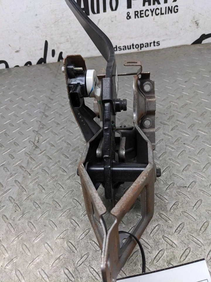 2010-2015 Chevrolet Camaro ZL1 Brake Pedal OEM 1177832 - Image 2 of 4