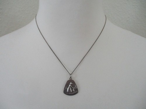 Vintage 800er Silber Anhänger Holländer Mädchen Meisje plastisch mit Kette 835er - Bild 3 von 4