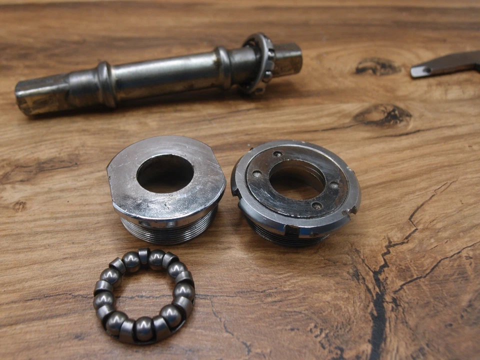 1970's road bike steel bottom bracket 130 mm axle BSA / 68 mm VERMA bolts - Image 4 of 4