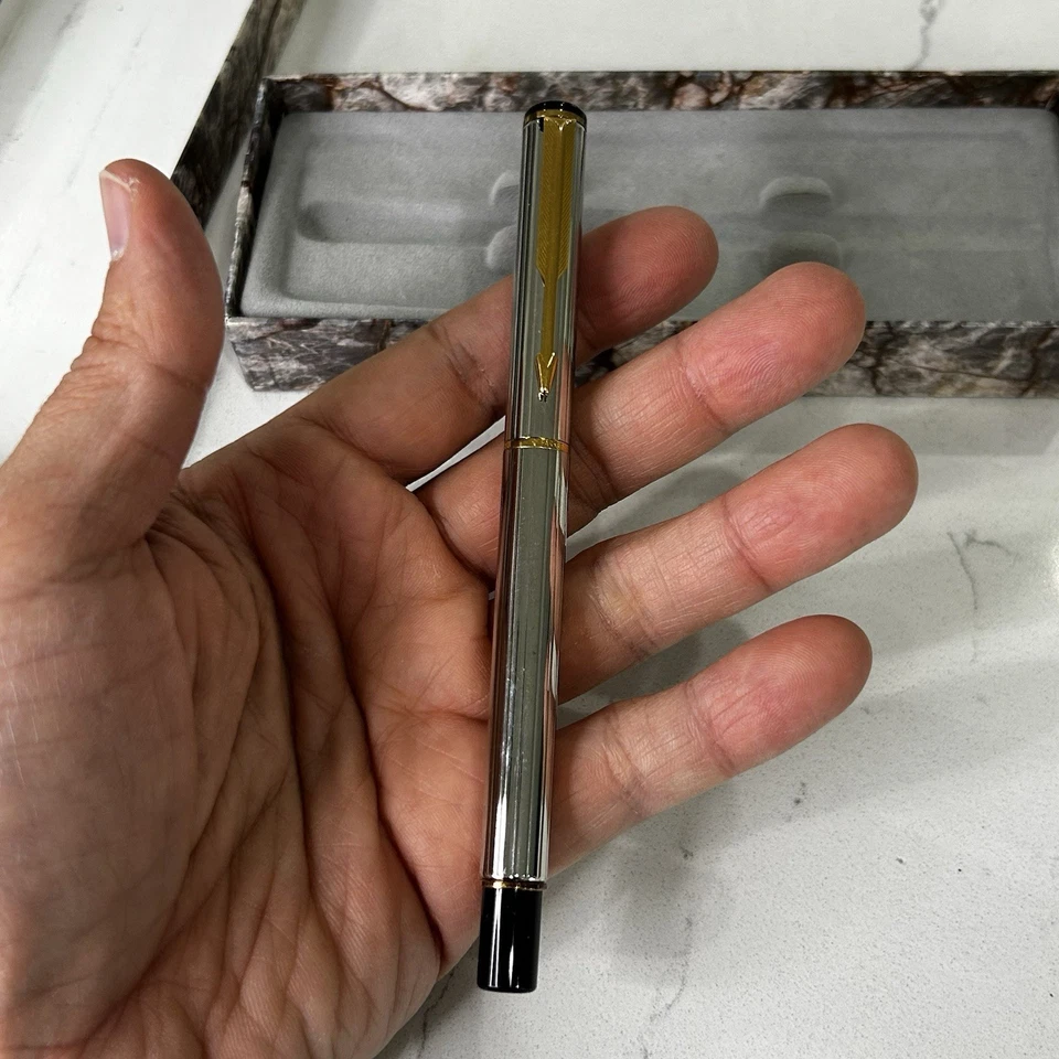 Pluma Estilográfica Parker Rialto Cromo Dorado Rara De Colección Foto 3 de 4