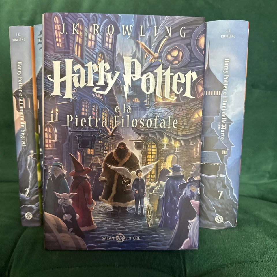 Harry Potter 15th Anniversary Italian Edition - Hardcover Set -  Hogwarts Spine - Image 3 of 4
