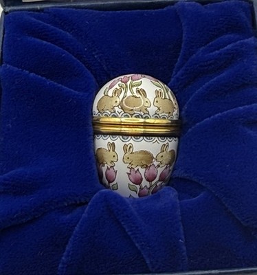 Halcyon Days Enamel England Easter Egg Pill Trinket Box Bunnies Rabbits Small 1''