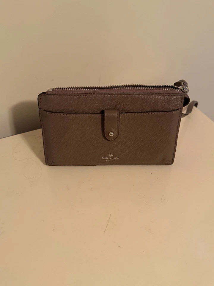 Kate Spade Larchmont Avenue 斜挎包鹅卵石 Allegra - 棕色 — 第 3/4 张图片