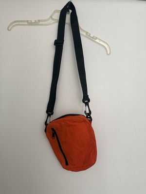 Baggu Orange Crossbody Shoulder Bag Adjustable Black Strap Zipper Accent