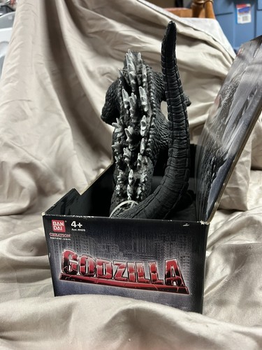 Bandi Godzilla 12” Figure New 2009 - Picture 4 of 6