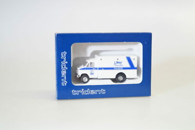 1:87 Trident 90130 US-Krankenwagen Mercy Paramedic, neuw./ovp