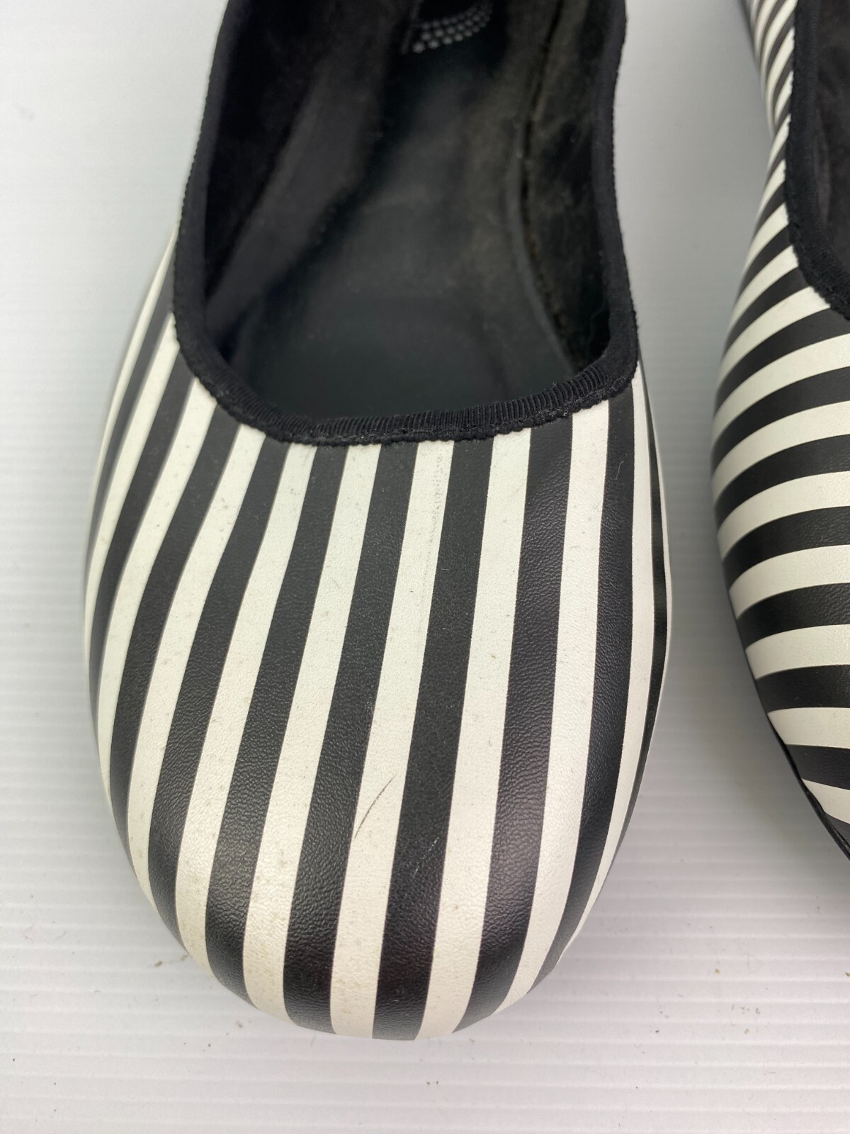 Rainbows and Fairies Ladies Flat Heel Shoes Size 43 Black & White eBay