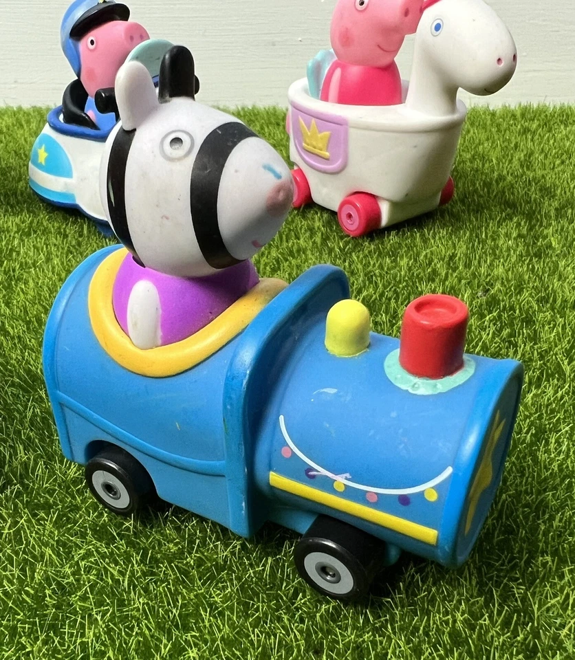 9 Peppa Pig Mini Buggies, Including 2 rare Dinosaur Cars + 1 Dragon Car | Solid - Image 2 of 4