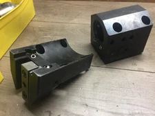 PAIR OF EWS KOREA TORRET TOOL HOLDERS #2.18BMT25BL40 & #17.65508HC