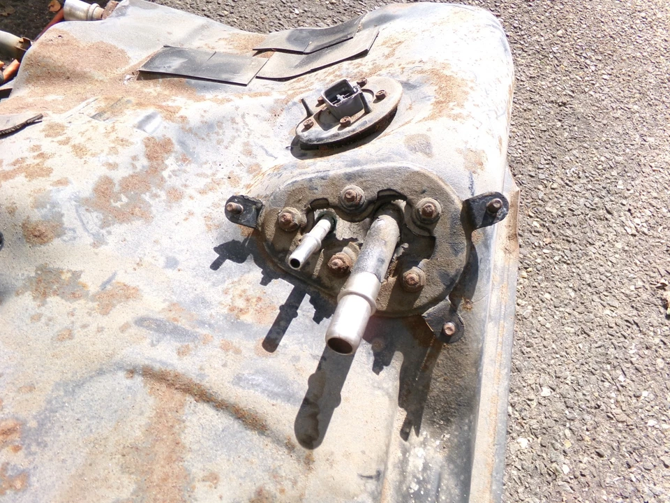 Depósito del tanque de combustible de gasolina 77740-47050 04-09 Toyota Prius SOLO RECOGIDA 11733 Foto 3 de 4