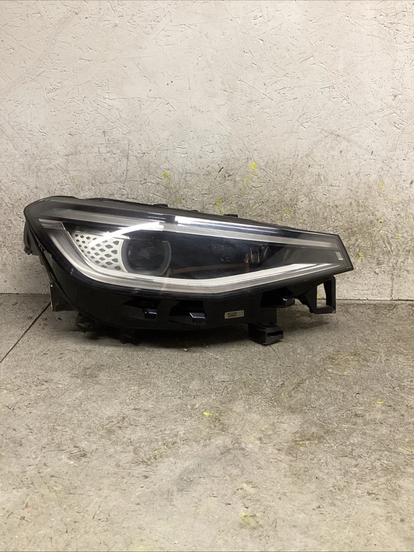2021 2022 VOLKSWAGEN ID.4 ID4 RIGHT RH PASSENGER SIDE HEADLIGHT OEM ADAPTIVE