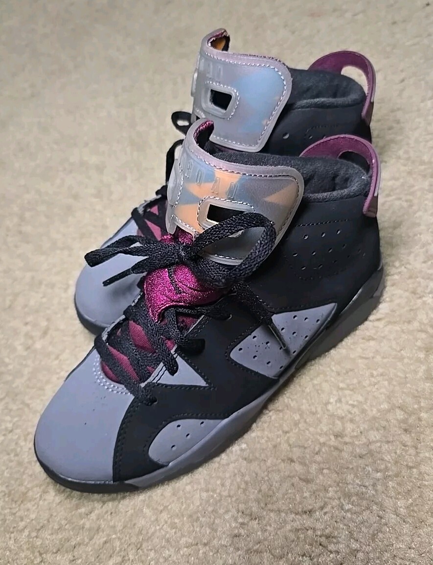 Nike Air Jordan 6 Retro Bordeaux Youth Shoes Size 5 Amazon.com | Big Kid main image 2