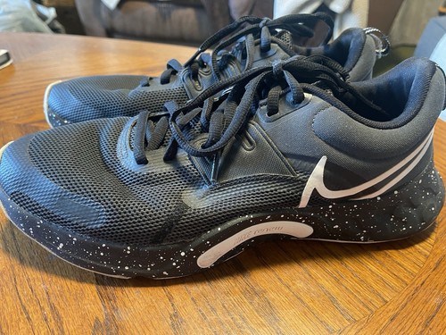 Nike Renew Retaliation 3 Größe 11 Herren Anthrazit Weiß Schwarz Schuhe