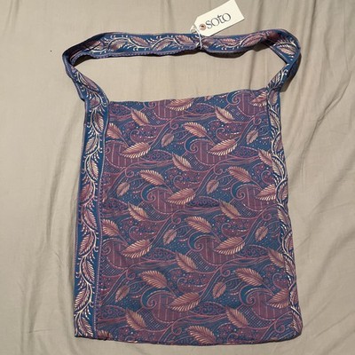 SOTO Shoulder Bag, Silky Material-Lightweight Leaf Design in Light Purple