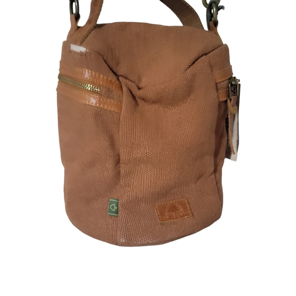 Bolso cubo TSD Pine Hill para mujer.  Nuevo con defecto $113 Foto 2 de 4