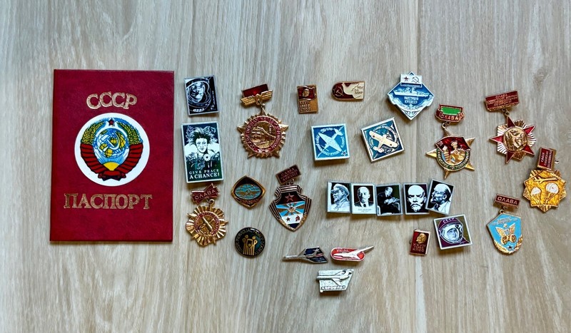 USSR Soviet Union Pins Cold War Lenin Gagarin Aeroflot