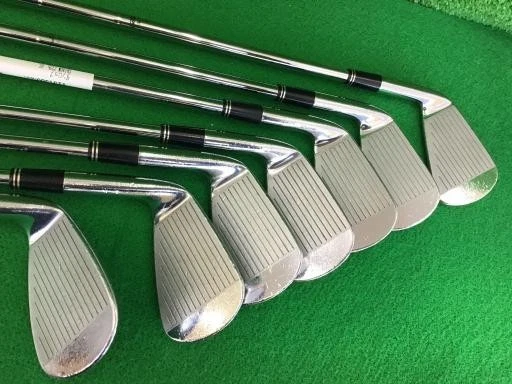 Srixon Z725 Iron Set 7pc 5-Pw,Aw Dynamic Gold DST X100 extra Flex Steel Shaft RH - Image 2 of 4