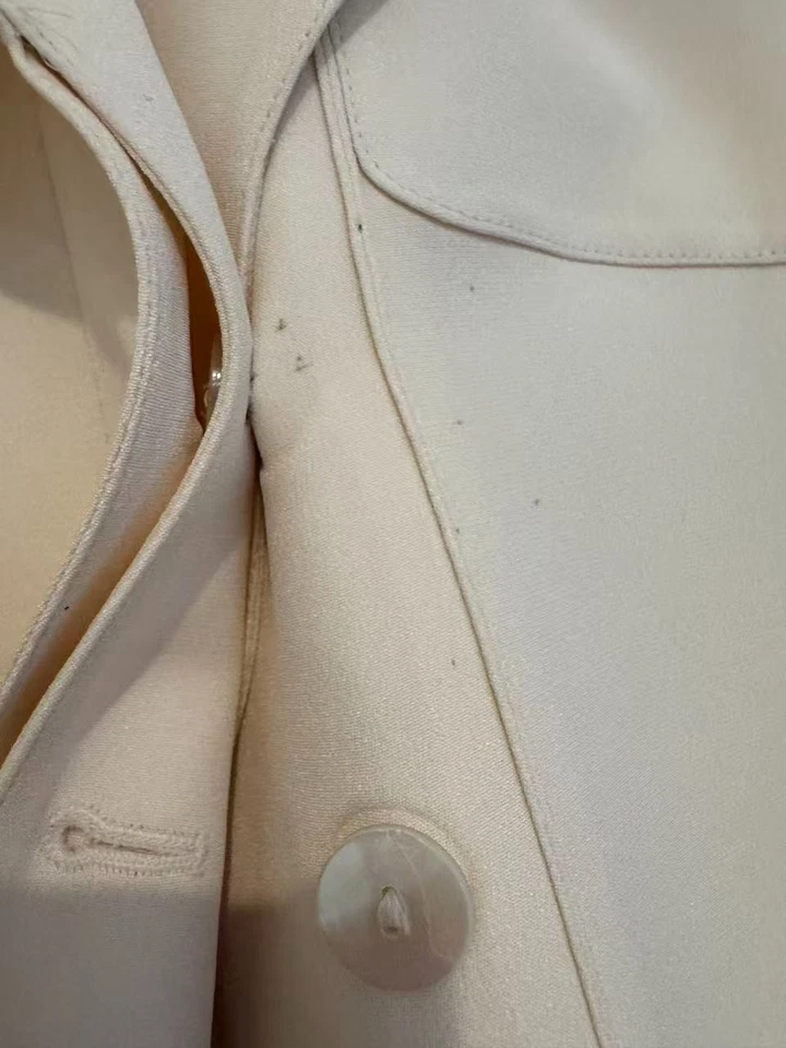 Chaqueta Blazer Fendi Para Mujer Talla 44 Marfil Crema Mezcla Seda Hecha en Italia Foto 3 de 4