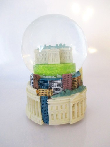 Washington Schneekugel XL Spieluhr Poly Snowglobe Souvenir USA Weißes Haus - Bild 5 von 6