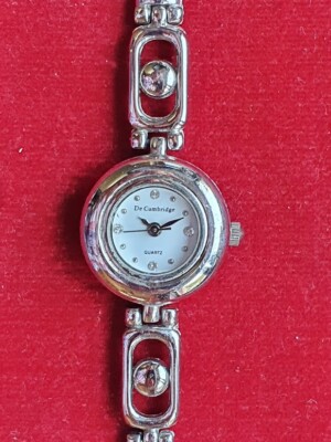 Schöne De Cambridge Quartz Uhr mit Metalband neuwertig aus Nachlass TOP Zustand