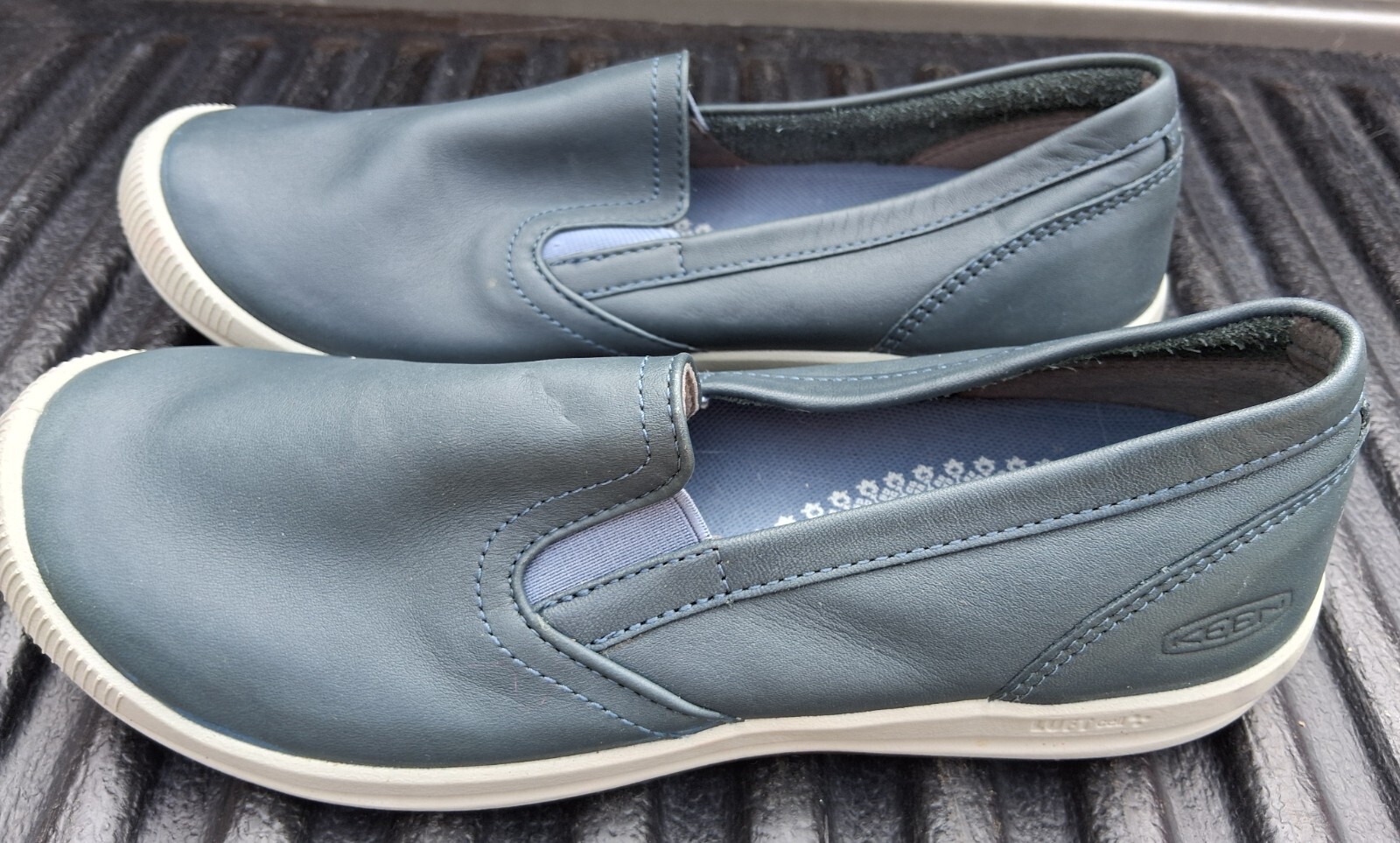 Scarpe sneakers KEEN donna taglia 7 Lorelai slip on blu belle