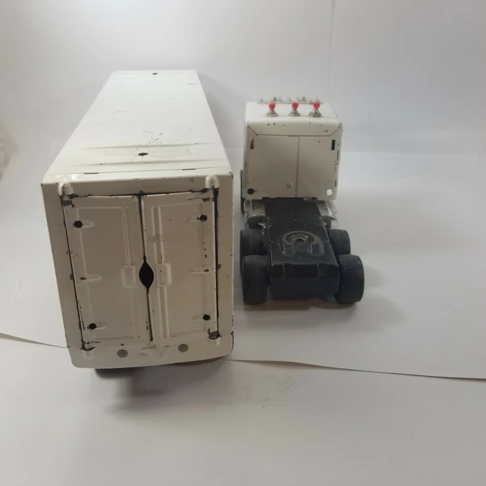 Nylint 1986 Keebler Elf 18 wheeler Diecast (or pressed steel) - Image 4 of 4