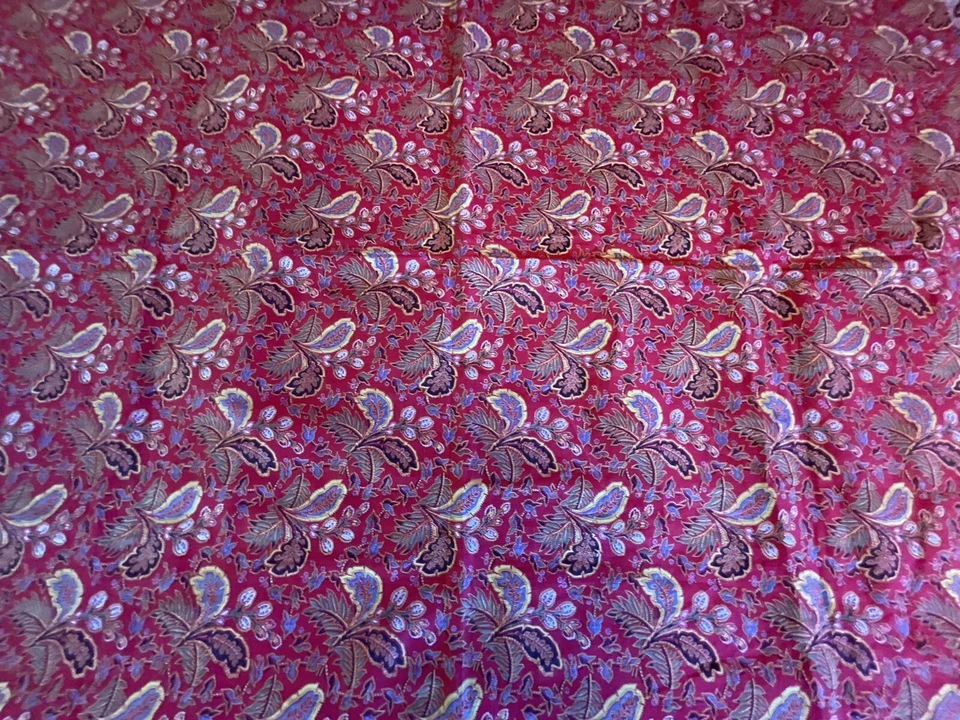 Wonderful Length Of Rare 19th Century Scottish Turkey Red Fabric - Image 4 of 4