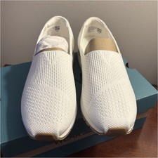 TOMS Resident Plus Knit Slip-On Shoes White/Beige Machine Washable US 6.5