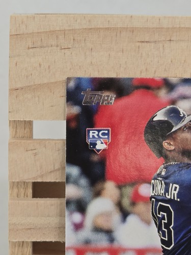 2018 Topps Update Ronald Acuna Jr. #US250 At-Bat In Blue Jersey Rookie RC - Picture 3 of 12