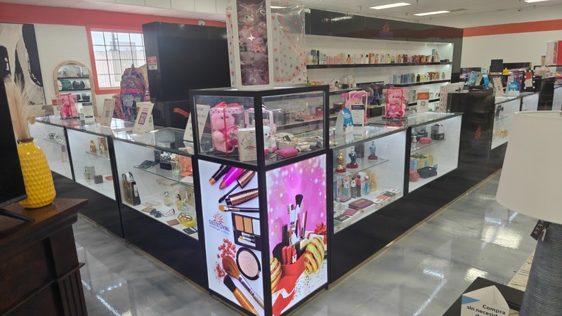 Complete Commercial Retail Fixture PERFUME COUNTER HUGE