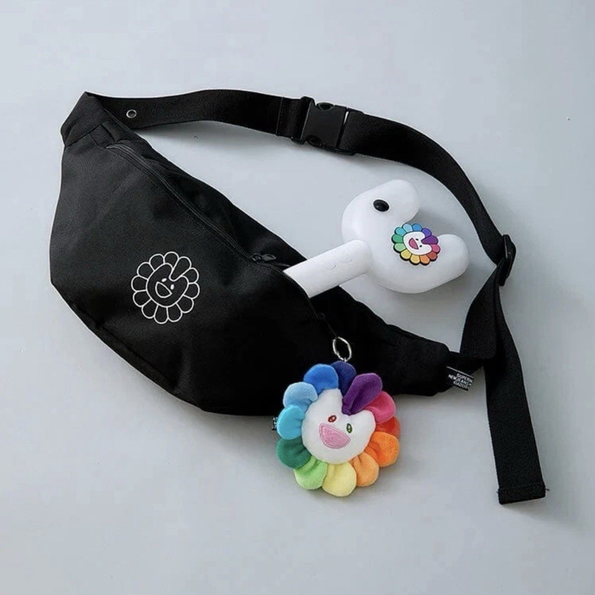 newjeans カバン NewJeans x Takashi Murakami Belt Bag Hip Bag Fanny Pack NEW SEALED