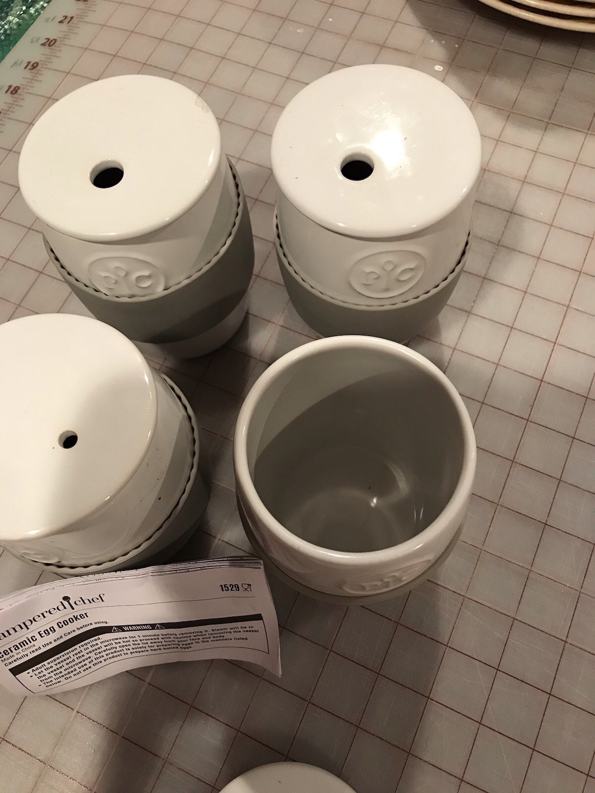 PAMPERED CHEF Ceramic Egg Cooker 