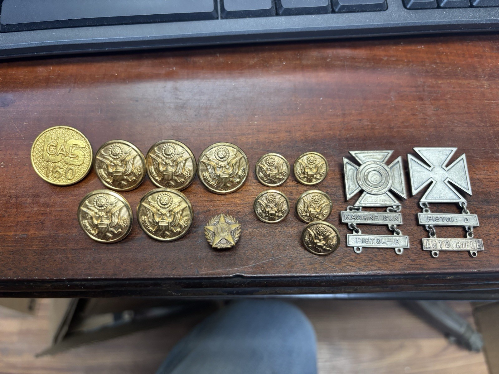 Vintage US Army Military Buttons and medals.