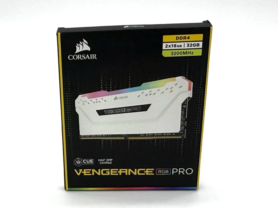 Corsair Vengeance RGB Pro 32 GB 2 x 16 GB DDR4-3200 PC4-25600 Doble Canal Blanco Foto 2 de 4