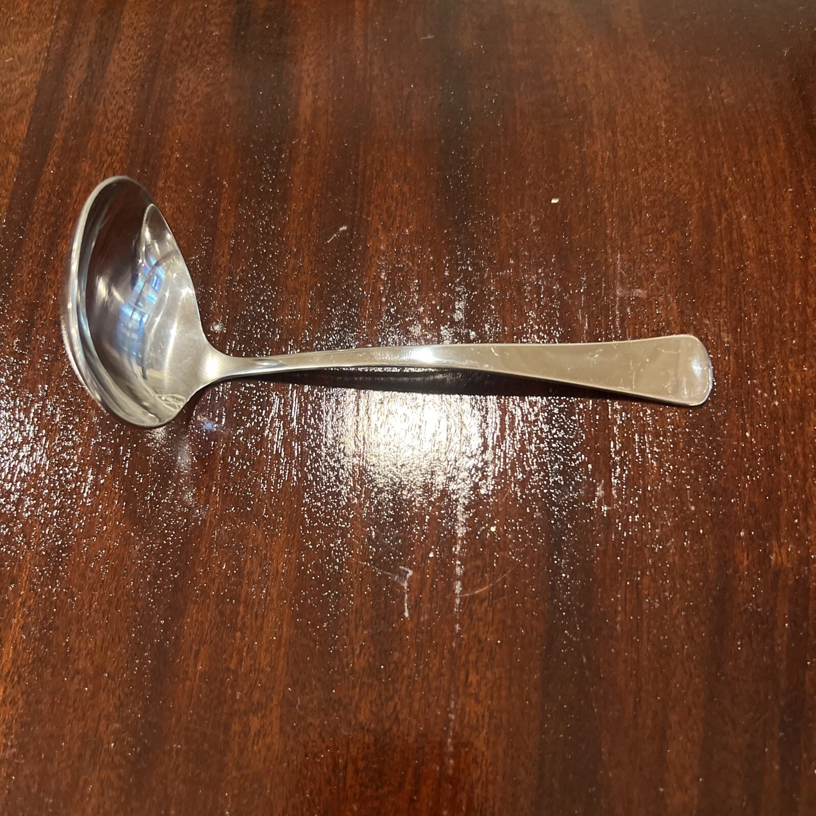 Oneida SANDHURST COLONIAL Gloss Ladle Gravy Sauce Server Stainless CoOr w Wyndam