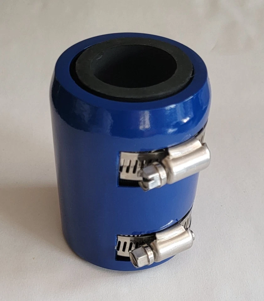 Manguera de radiador flexible azul acero inoxidable Summit Racing™ Foto 4 de 4