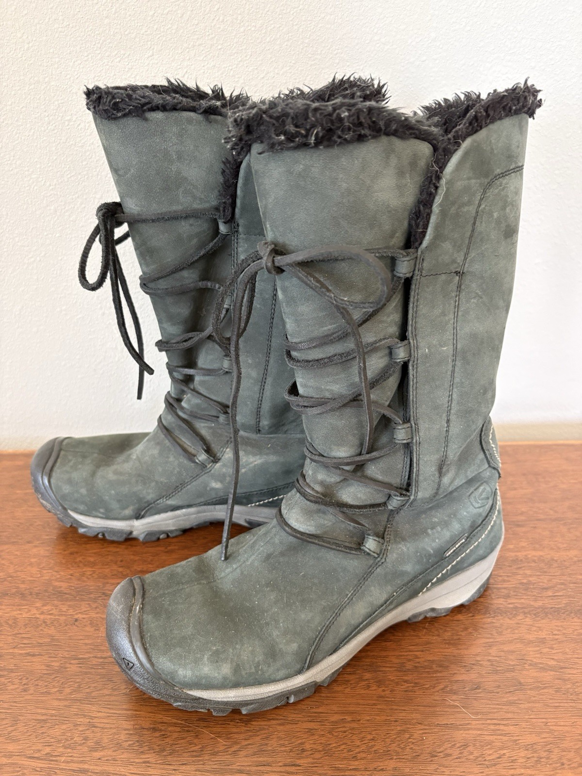 Stivali da neve invernali Keen Brighton alti donna 9 5 m caldi foderati in pelliccia sintetica 200 g grigi