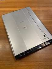 Flachbettscanner Canon LIDE 700F, gebraucht mit gesamten ZUbehör