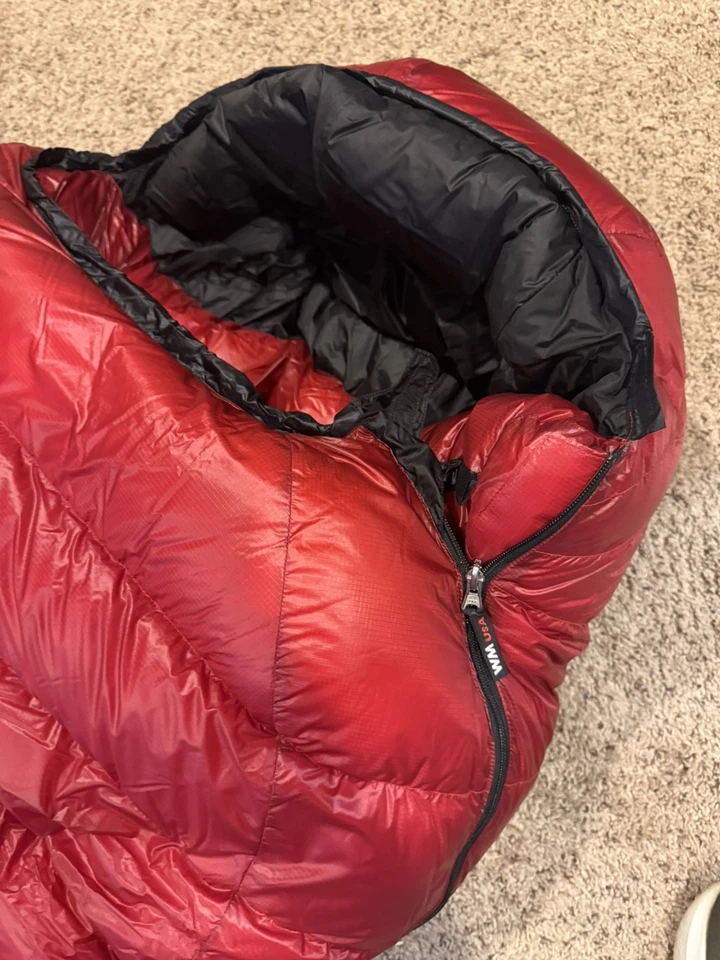 Saco de dormir Western Mountaineering Alpinlite Extremelite 6 pies. Cremallera izquierda 25 grados Foto 3 de 4