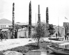 1893 WORLD'S FAIR ALASKAN TOTEM POLES AND HOUSES 8x10 GLOSSY PHOTO PRINT