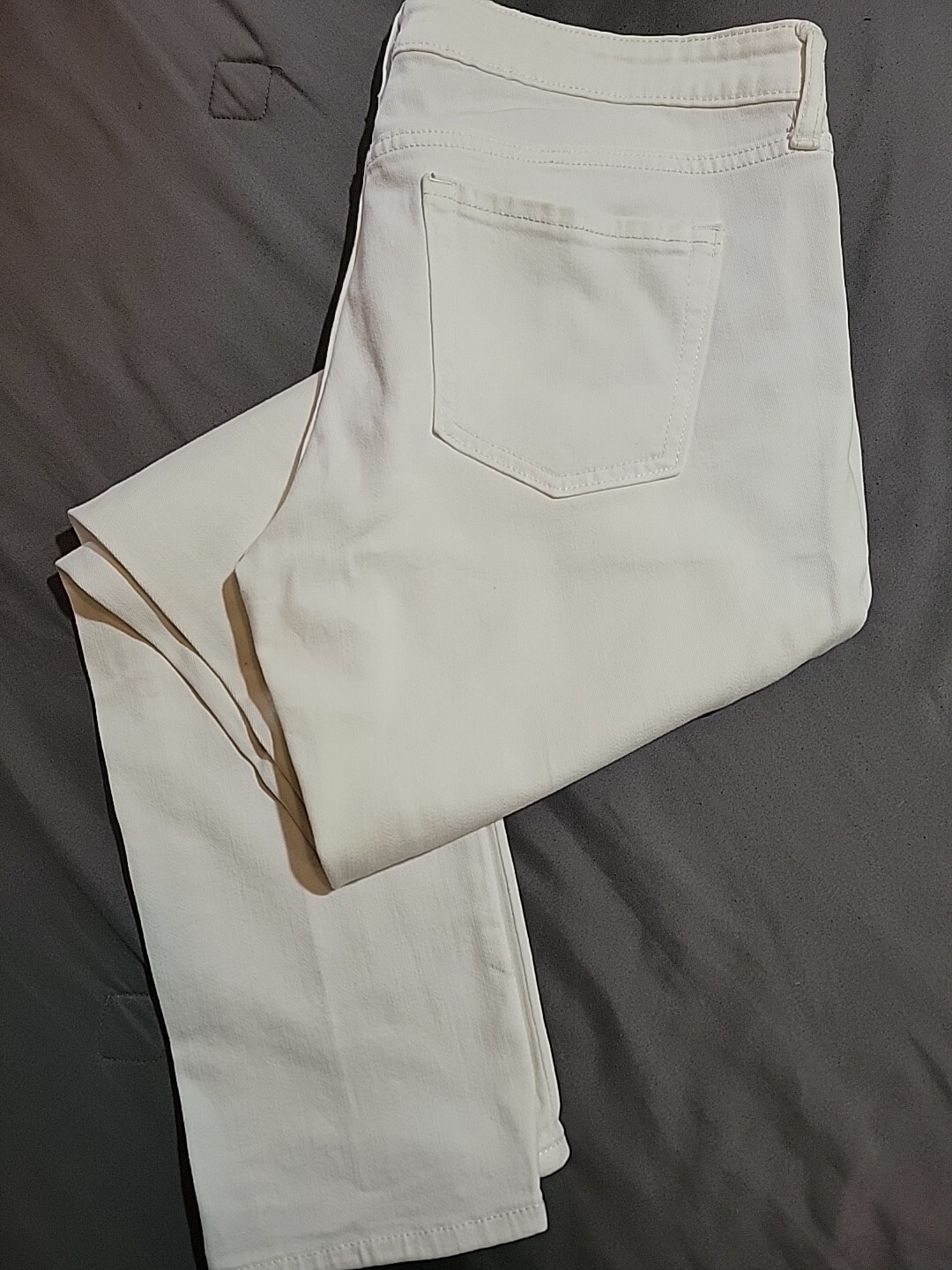 30 Long White Premium Skinny Leg Stretch Denim Women's Sz 10