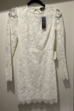 Lulu's size XS White lace crochet Long sleeve ladies dress