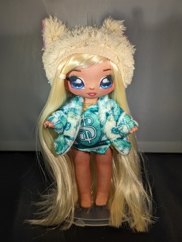 Na Na Na Surprise Glam series Victoria Grand Fashion Doll