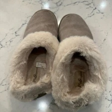 MyPillow Women's Slippers - Gray Suede & Faux Fur Lined - Size 6