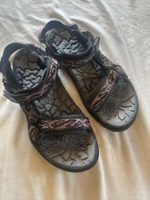Teva Men's Hurricane sandals Size 10