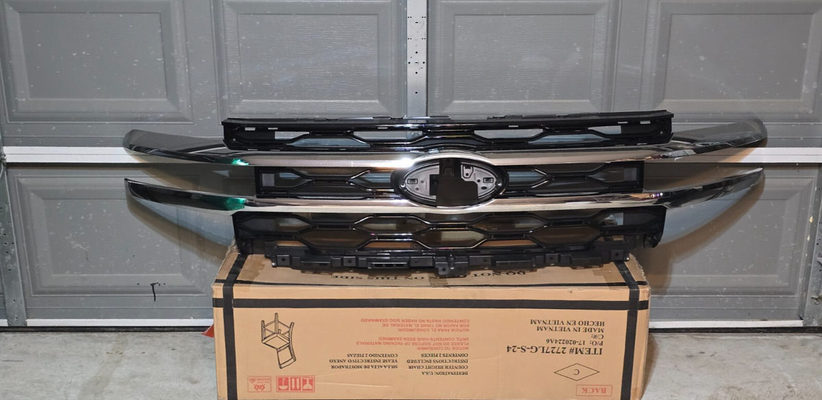 2022-2024 Ford Expedition Front Outer Grille King Ranch Platinum